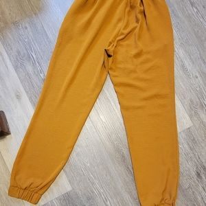 Jogger Work Pants Size Small Gold and Mustard color
